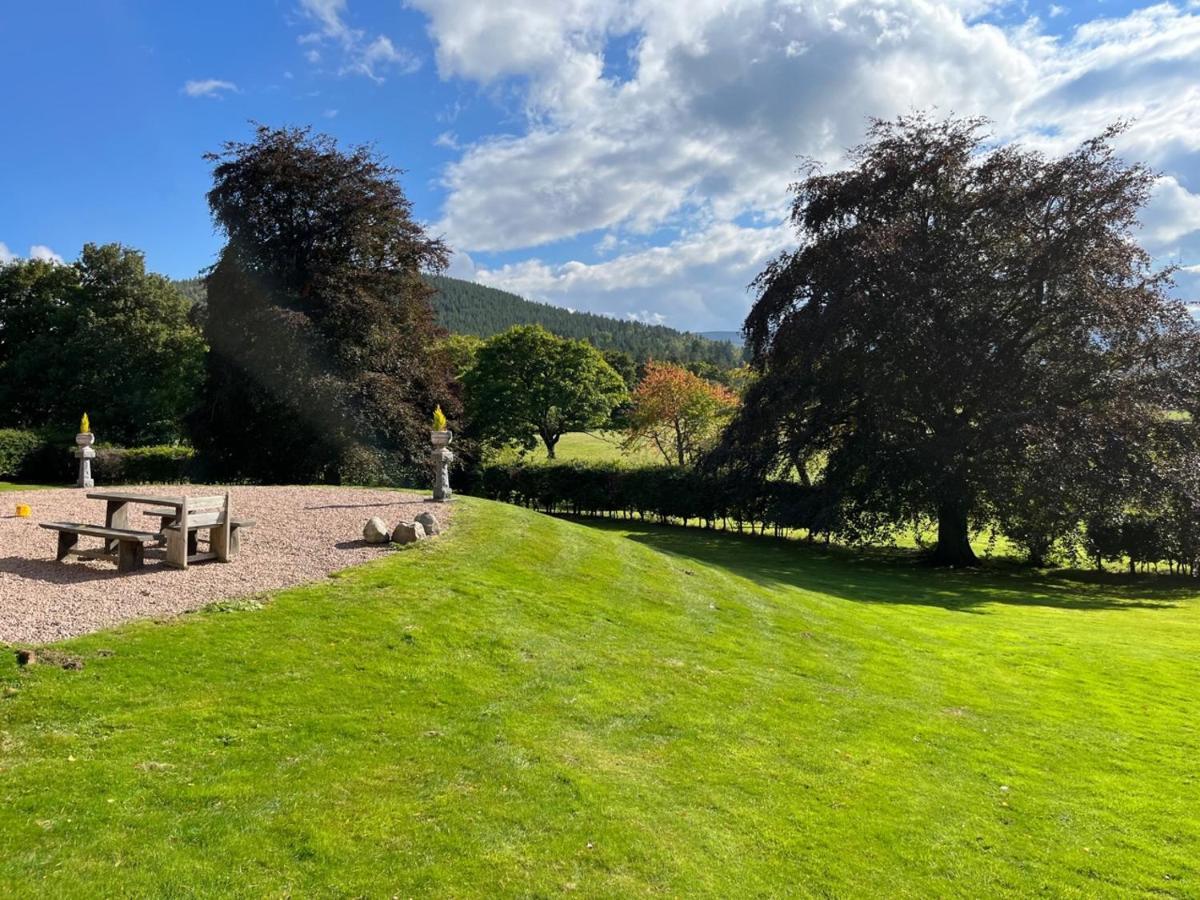 Craggan Bed and Breakfast Ballater Buitenkant foto