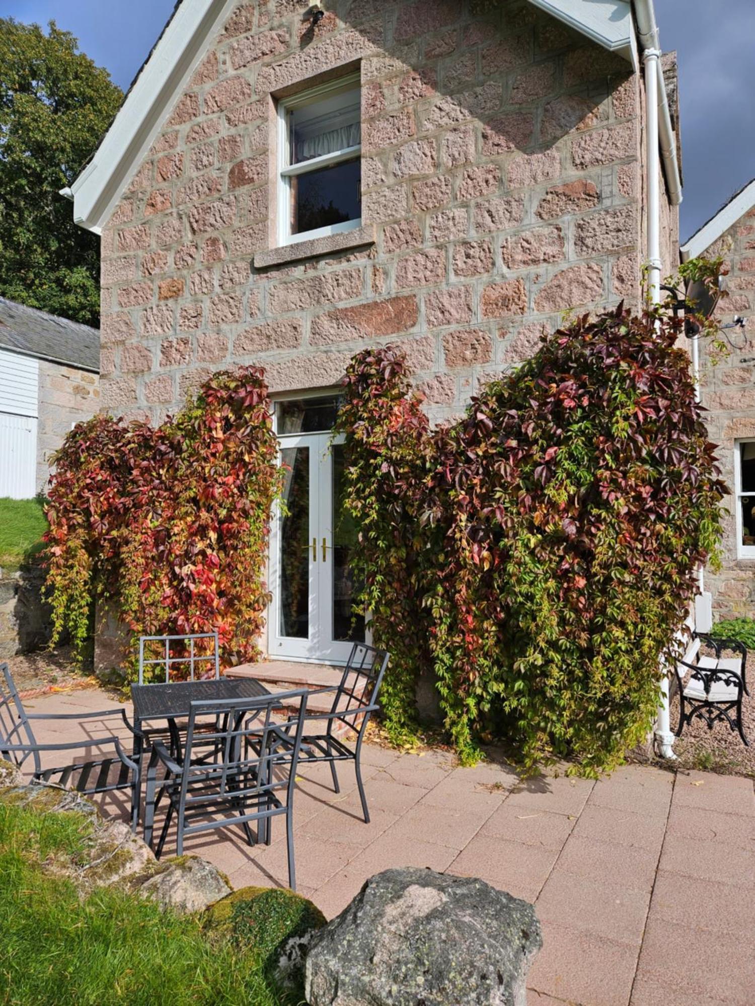 Craggan Bed and Breakfast Ballater Buitenkant foto