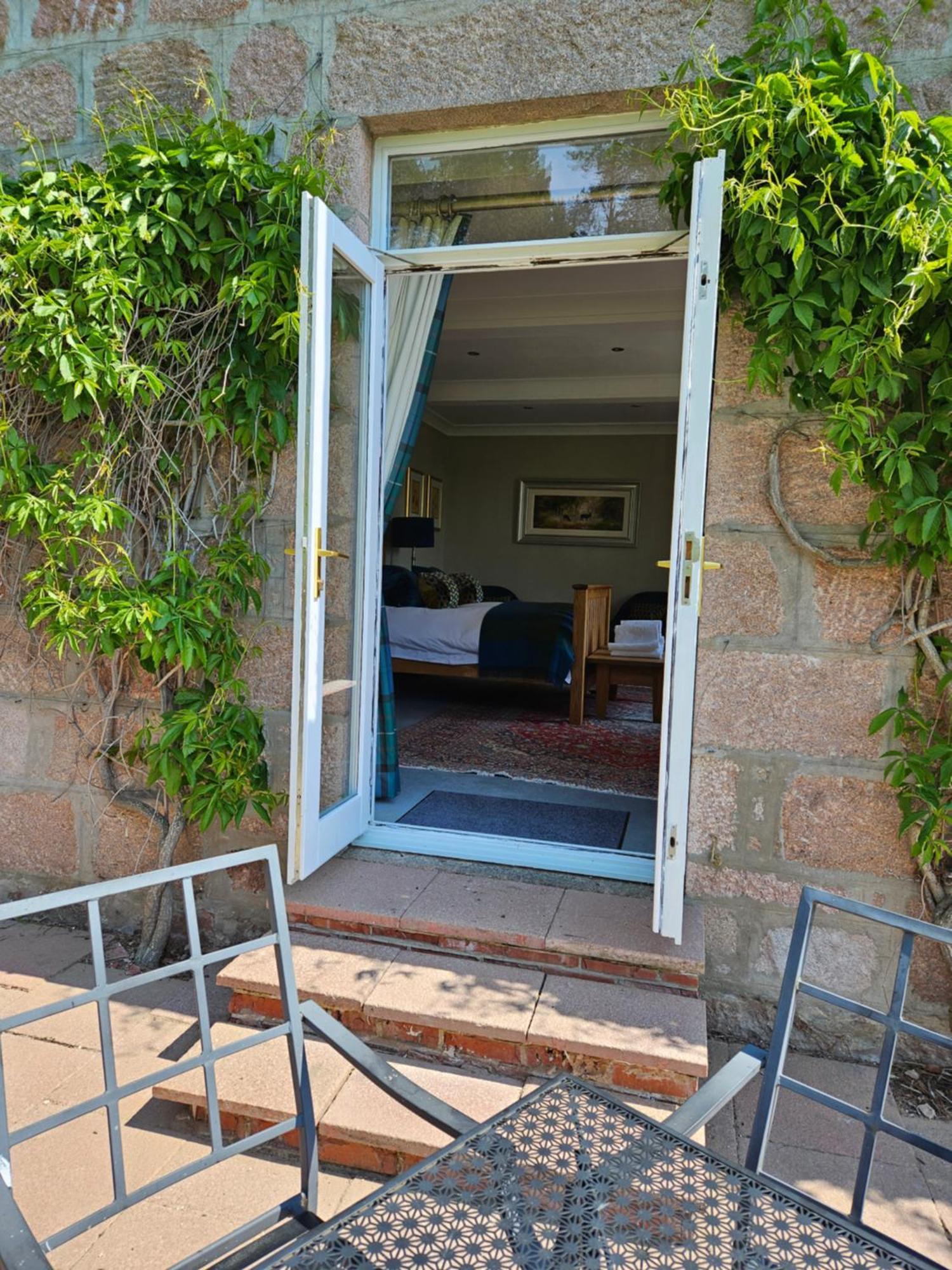 Craggan Bed and Breakfast Ballater Buitenkant foto