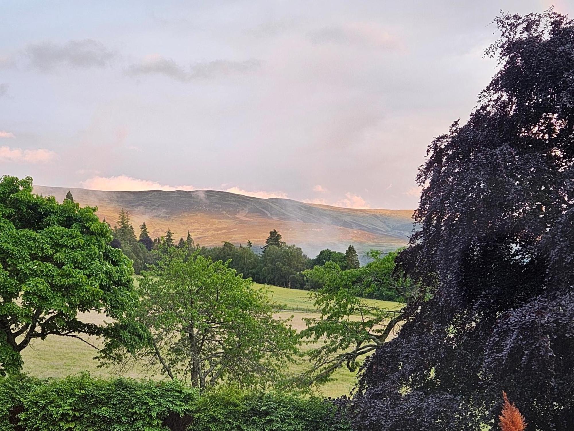 Craggan Bed and Breakfast Ballater Buitenkant foto